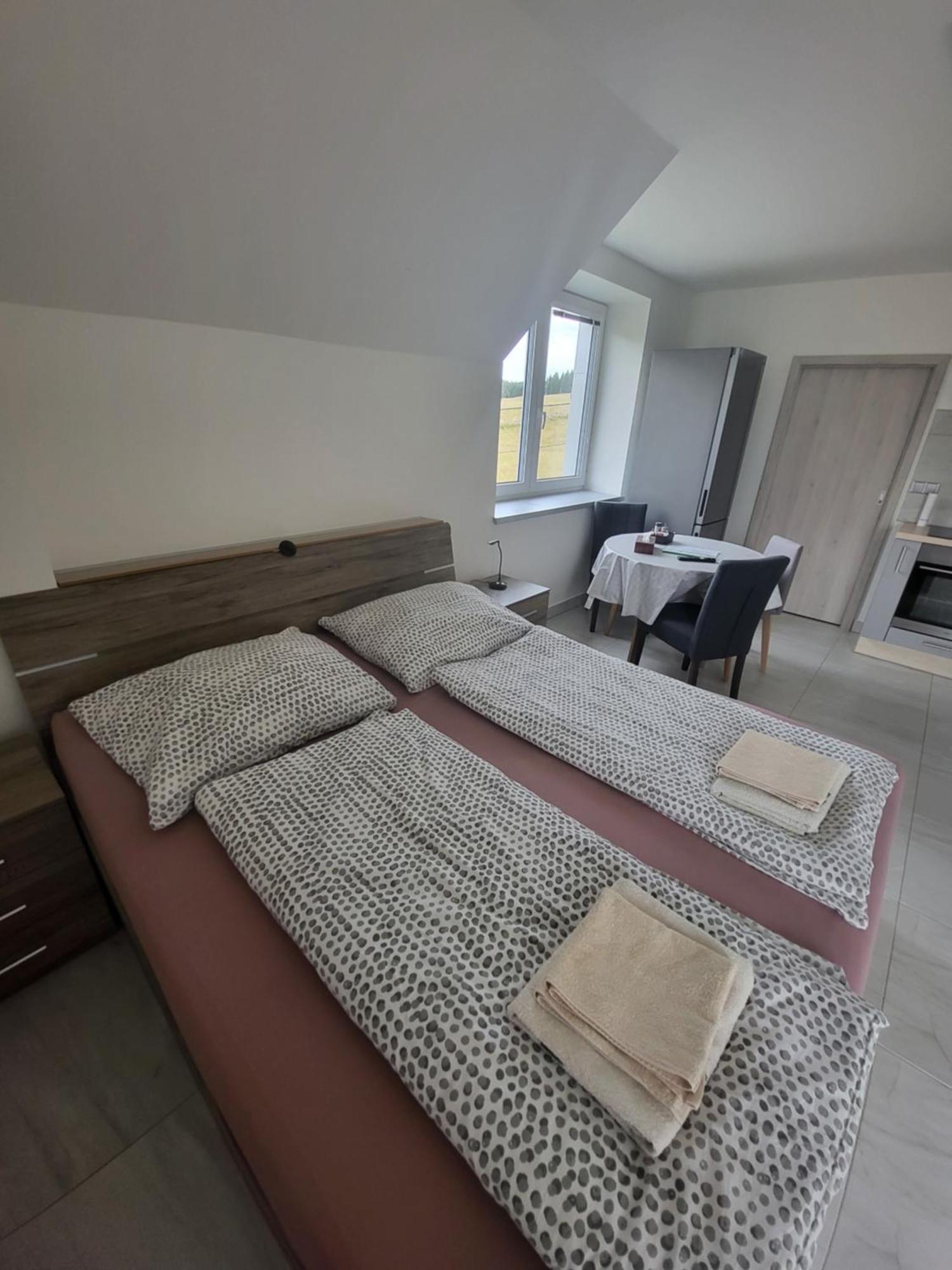 Apartmány Stráň Potucky Habitación foto